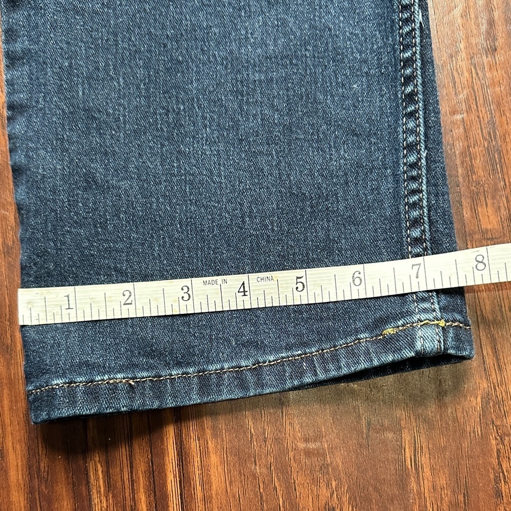 Wrangler Men's slim Straight Leg Jeans in Deep Blue size 33/30 - Picture 14 of 15
